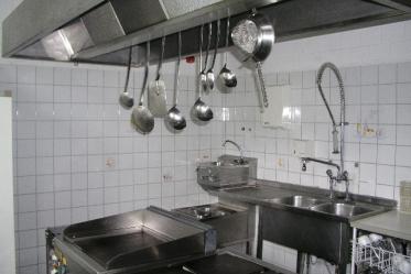 professionell eingerichtete Küche